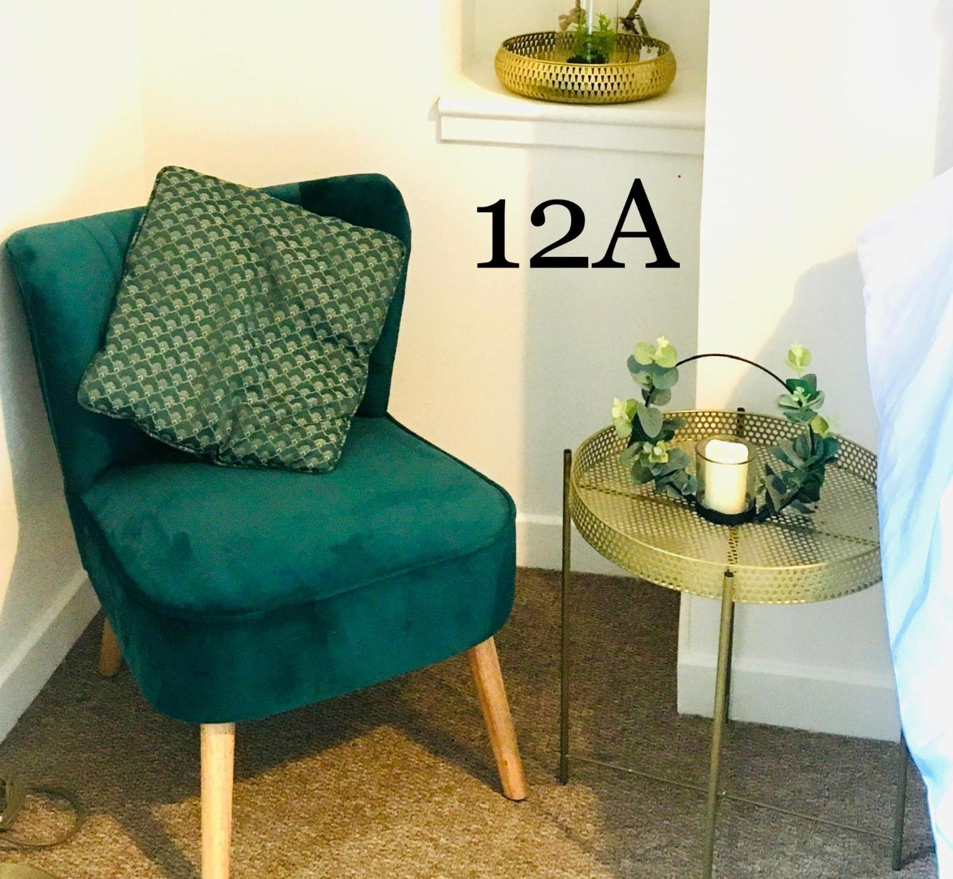 Flat 12A - Central, Modern, Bright Apartment With Free Wifi 오반 외부 사진